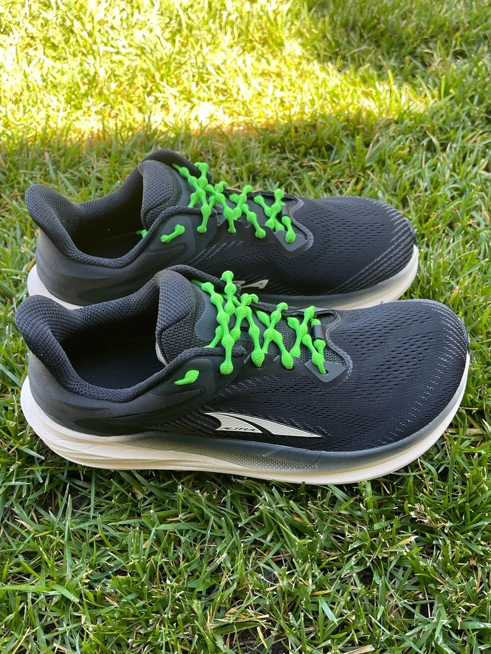 Altra Torin 8 Black Gray Zero Drop Running Shoes Cushioned Comfort Womens 10